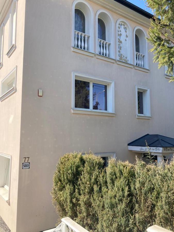 Apartmany Sabinovska Прешов Экстерьер фото