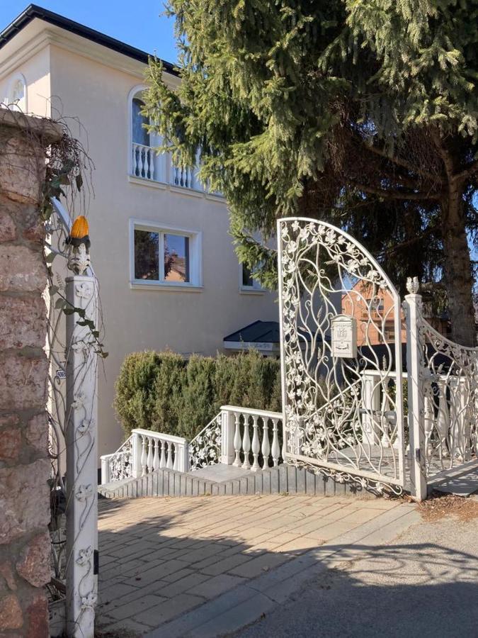 Apartmany Sabinovska Прешов Экстерьер фото